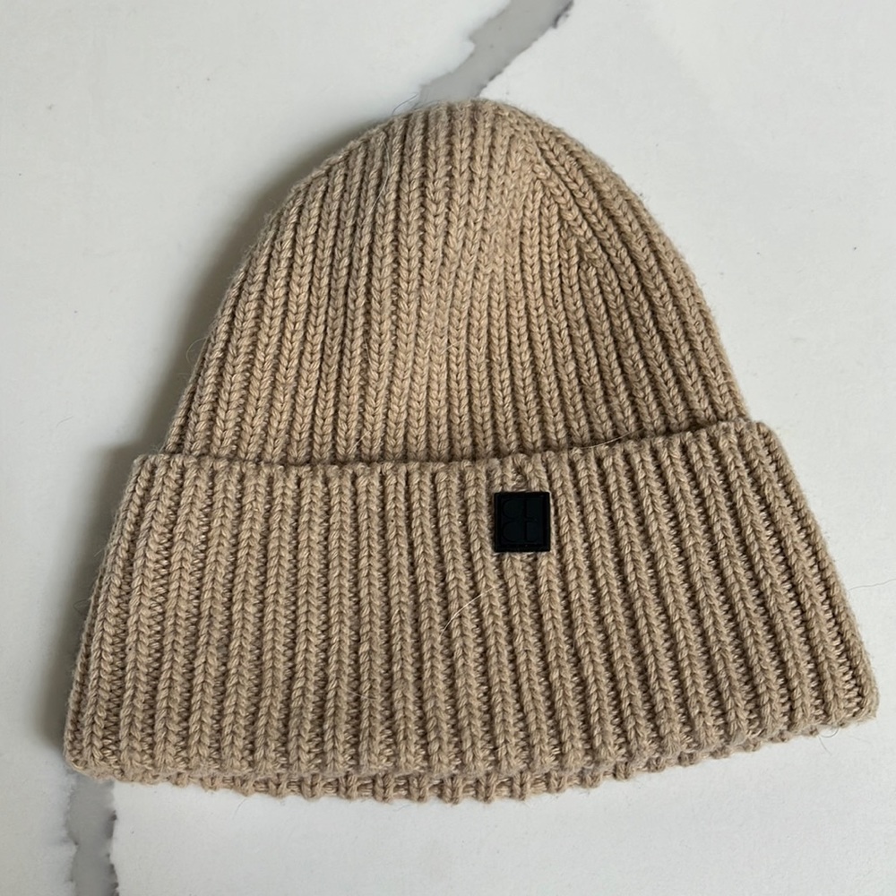 SWEATY BETTY RIBBED BEANIE
